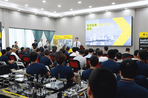 1686806511337443.gif 2.gif